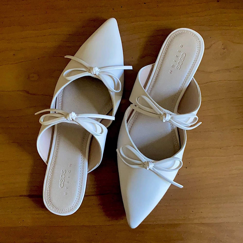 Asos Design latine bow pointed ballet mules in size 6